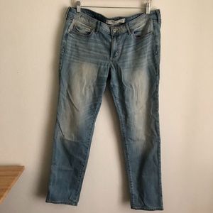 Abercrombie & Fitch Light Blue Skinny Jeans W31L31
